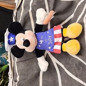 Rare 4th of July Mickey Mouse Beanie Plush NWT